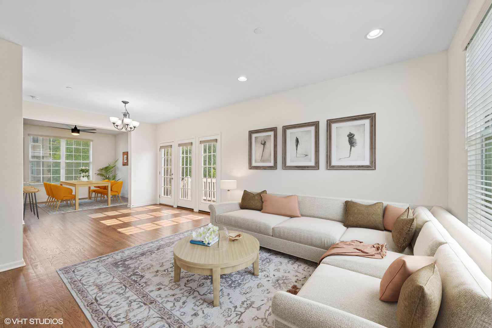 Property Photo: 1529 E Arbor Lane IL 60004