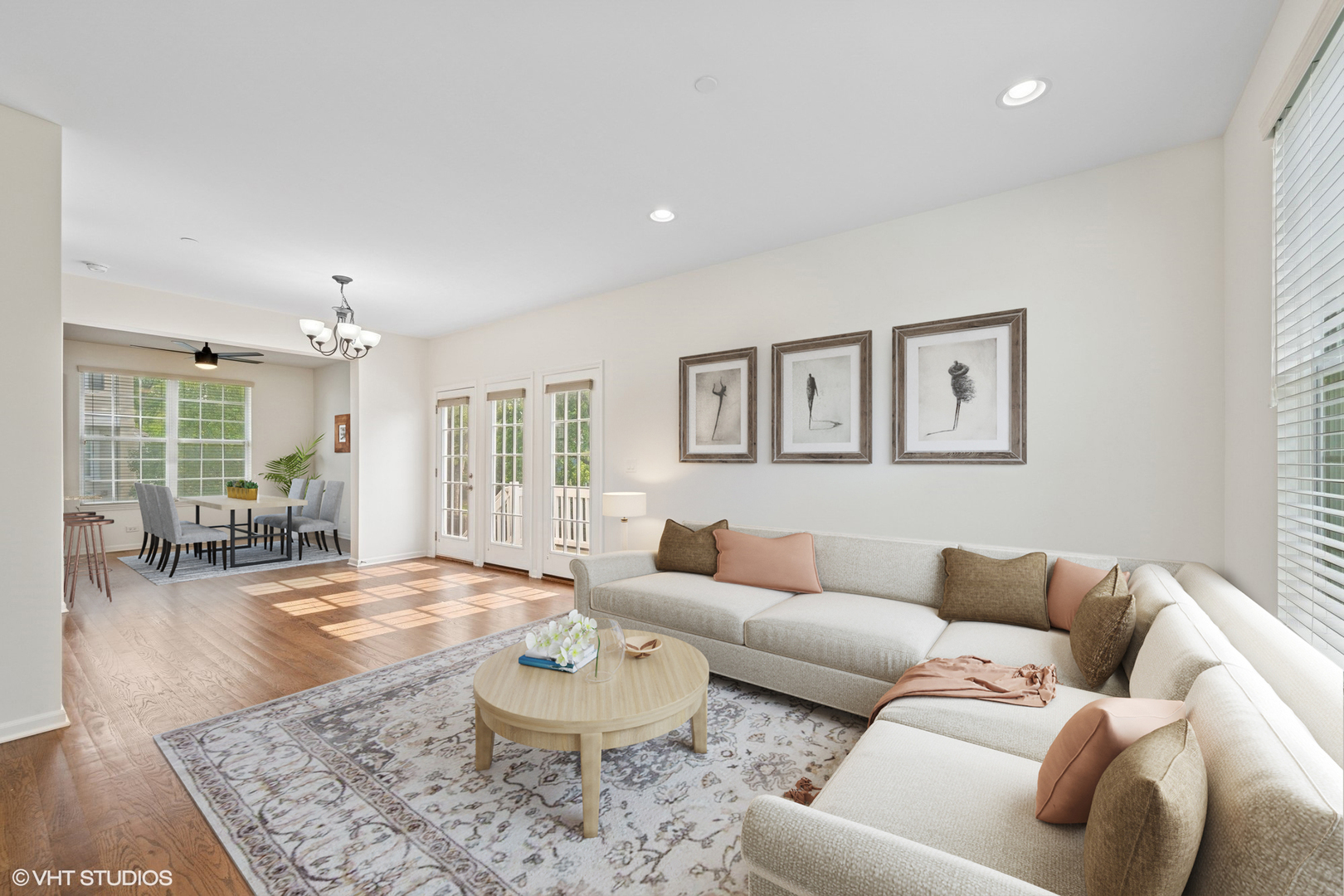 Property Photo: 1529 E Arbor Lane IL 60004