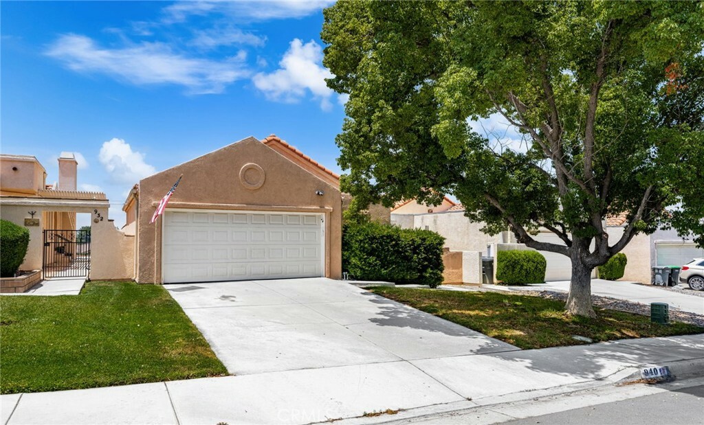 Property Photo: 940 Verona Avenue CA 92583