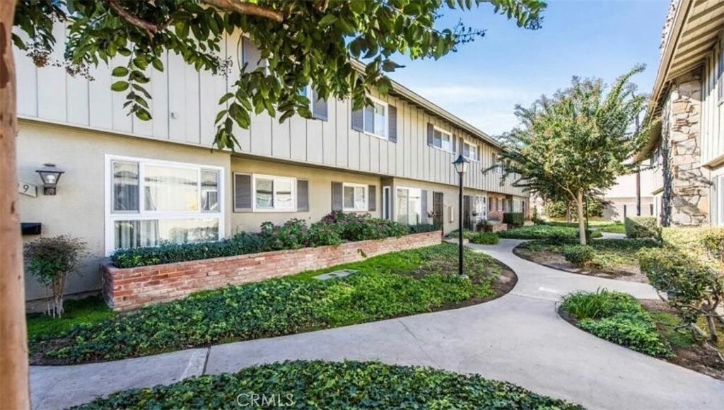 Property Photo: 1109 E 1st Street CA 92780