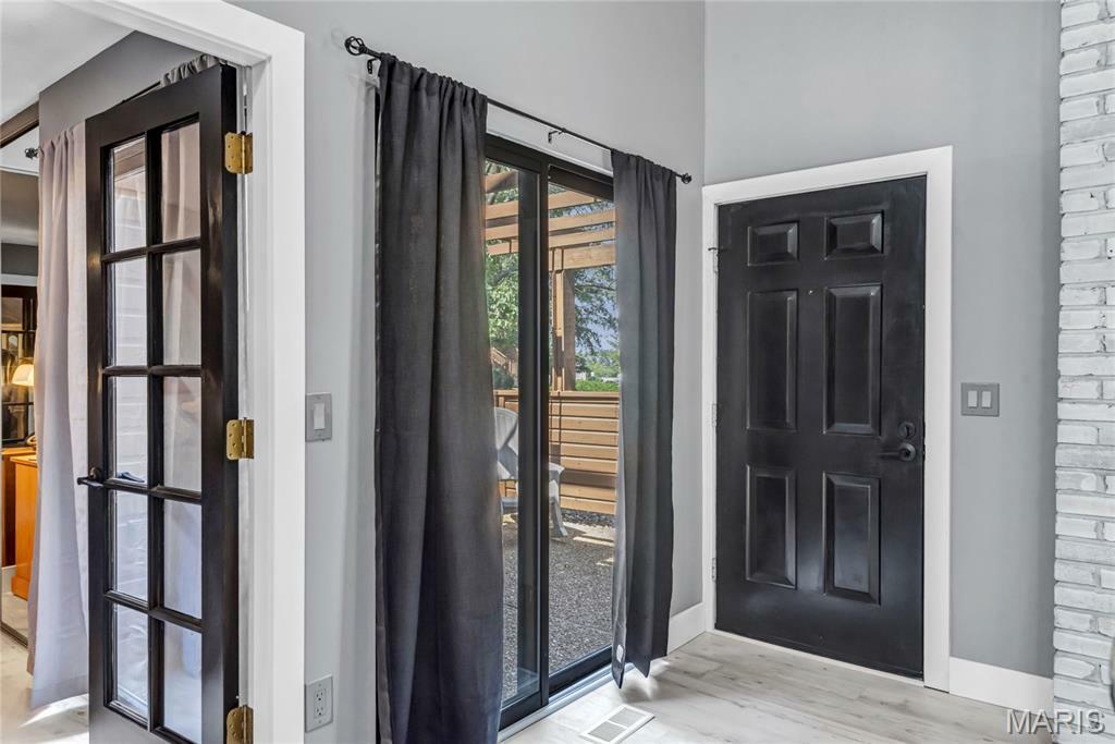 Property Photo: 225 Hemingway Lane F MO 63304