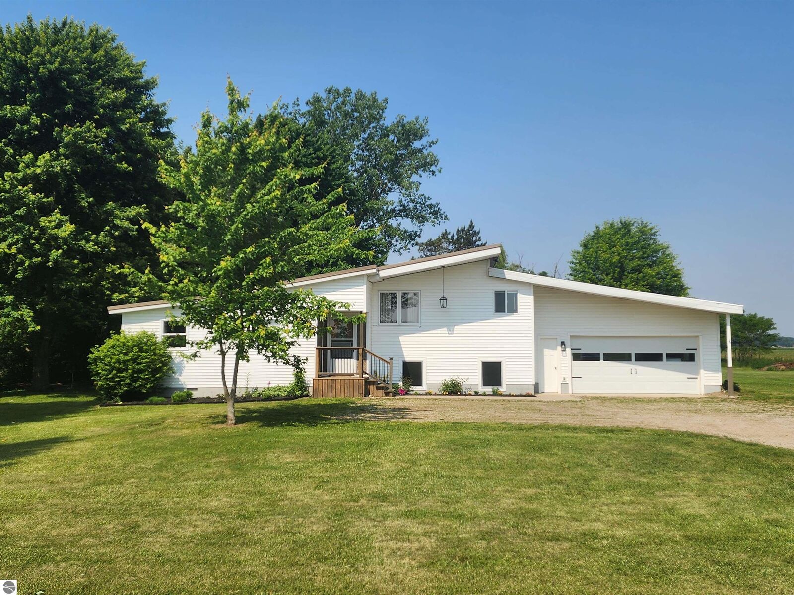 Property Photo:  3075 N Barry Road  MI 48615 