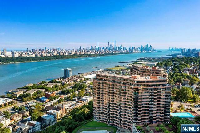 Property Photo: 100 Carlyle Drive 11G-N NJ 07010