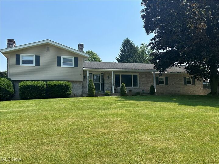 3005 Chaucer Drive NE  Canton OH 44721 photo