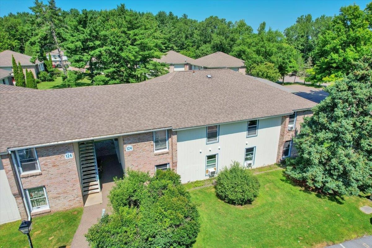 Property Photo: 124 Ledgewood Circle VT 05401