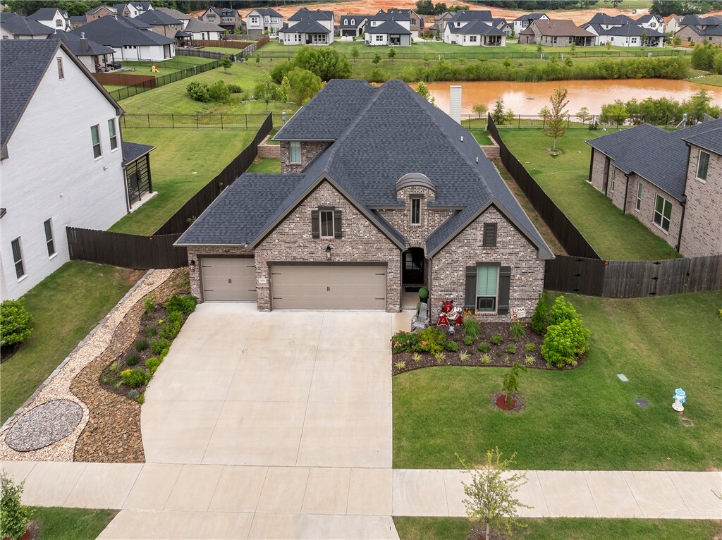 Property Photo: 3918 W Violet Street AR 72704