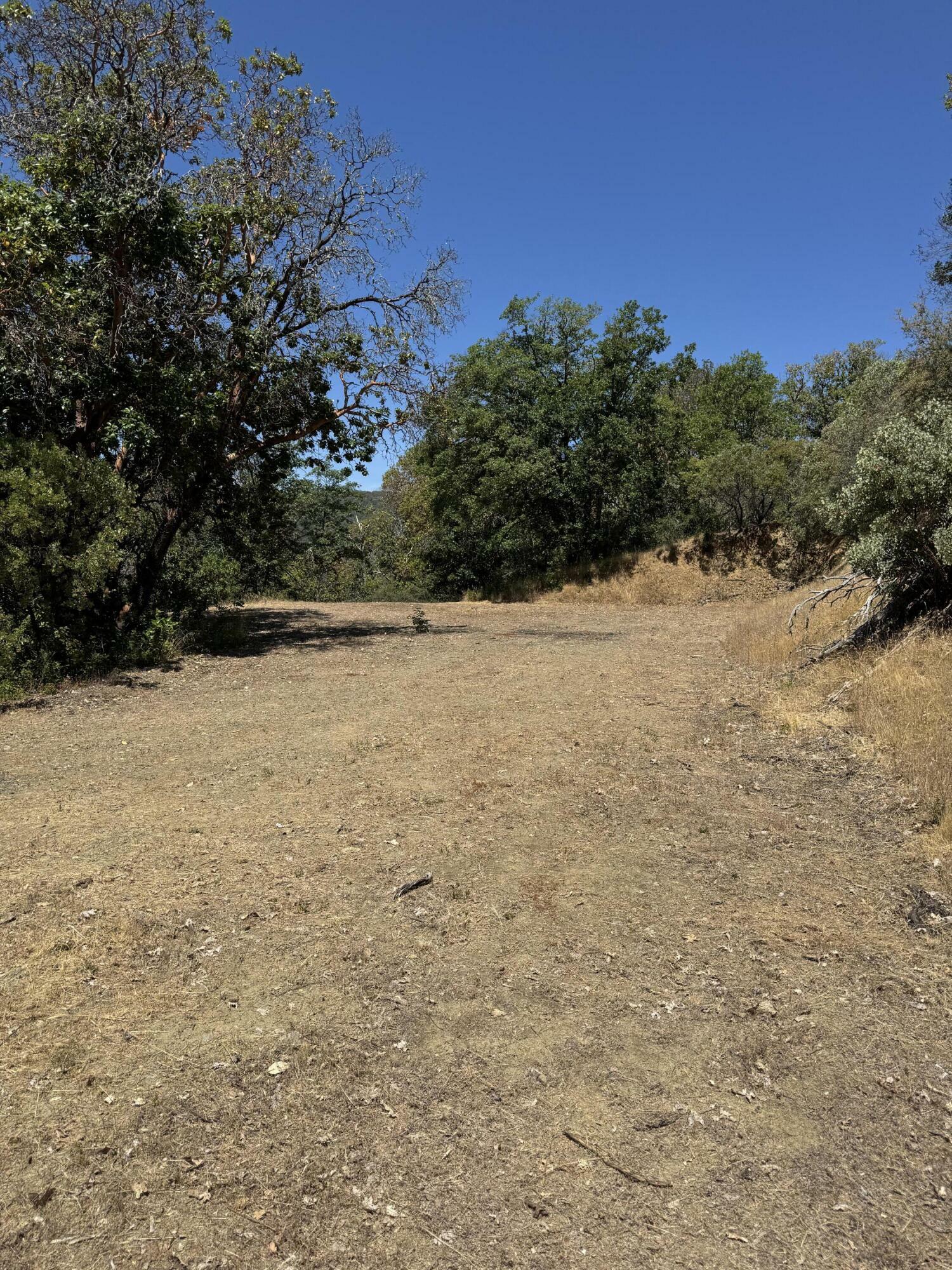 Property Photo: 8184 Old Stage Road OR 97502