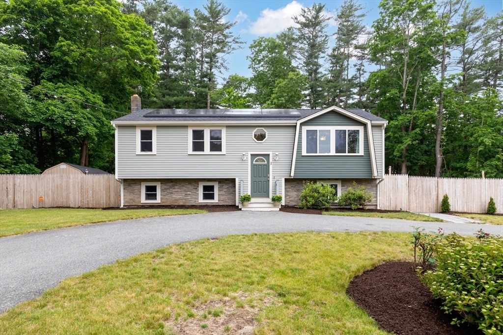 Property Photo: 1 Lakenham Dr MA 02330