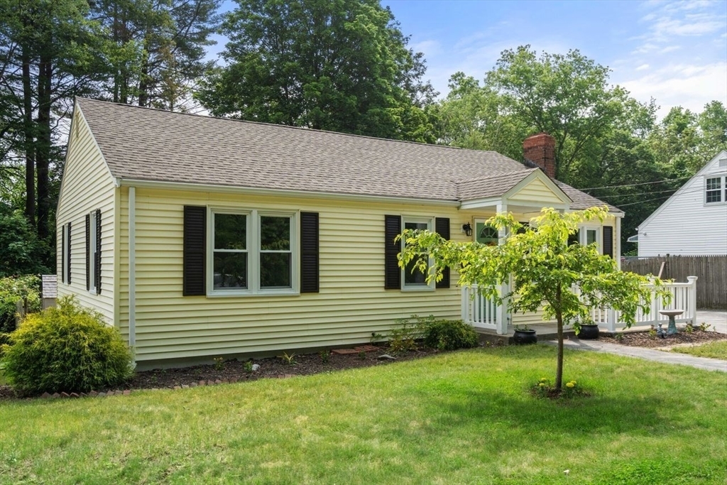 Property Photo: 5 Esper Ave MA 01602