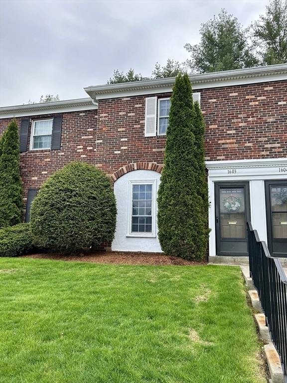 Property Photo: 1603 Windsor Dr 1603 MA 01701