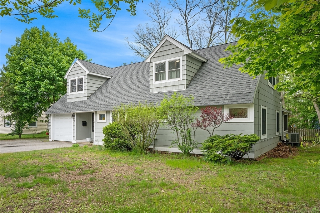 Property Photo: 133 Hartford St MA 01760