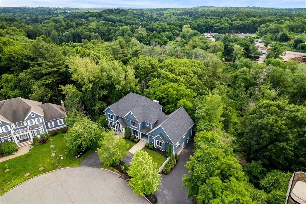 Property Photo: 10 Gianna Dr MA 01906