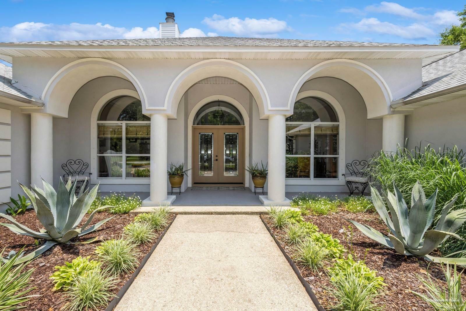 Property Photo: 2808 Pga Blvd FL 32566