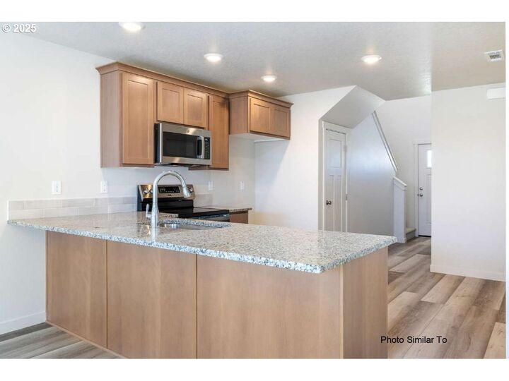 Property Photo: 825 Tinley St OR 97875