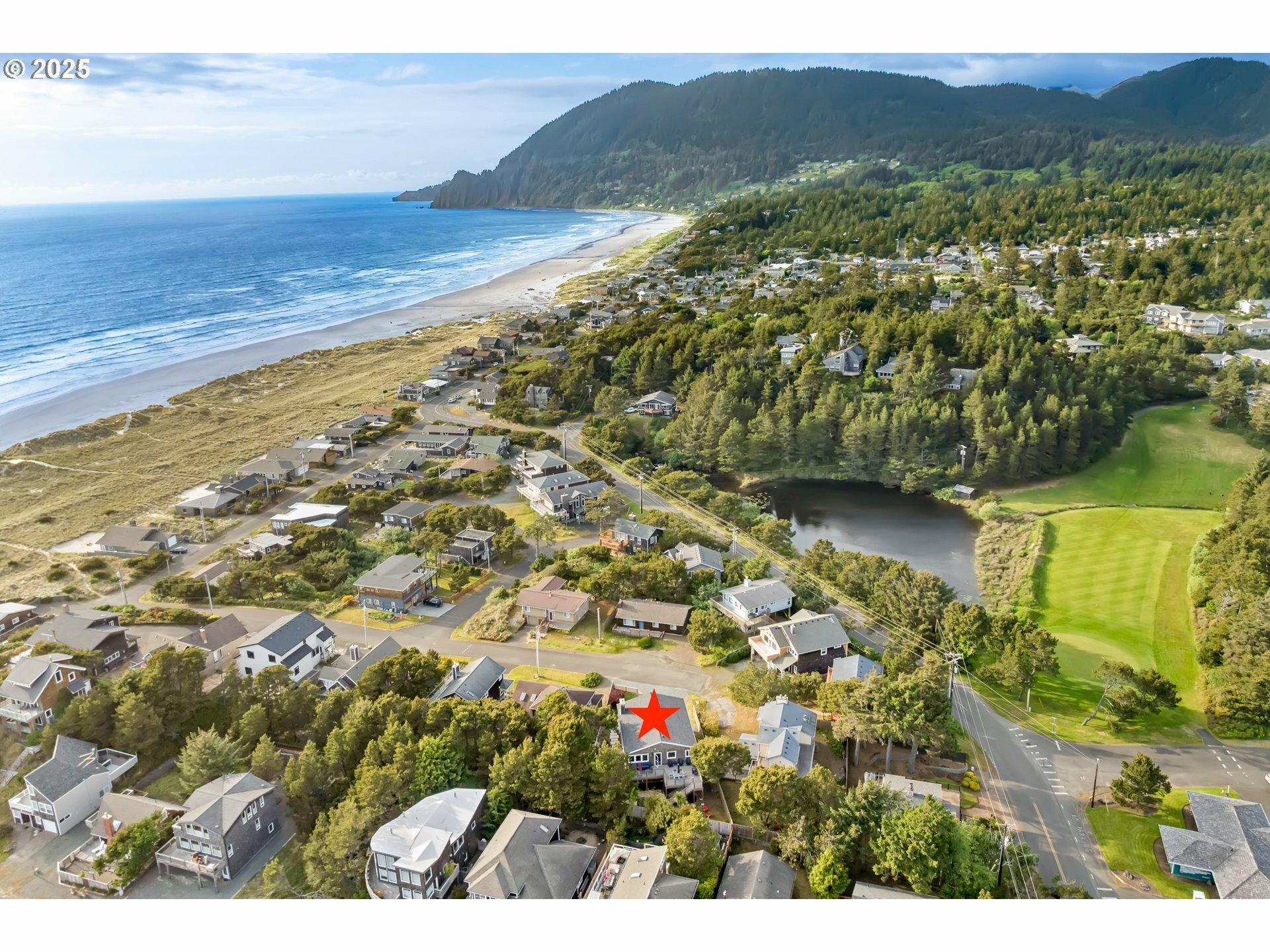Property Photo: 90 Beach Dr OR 97130