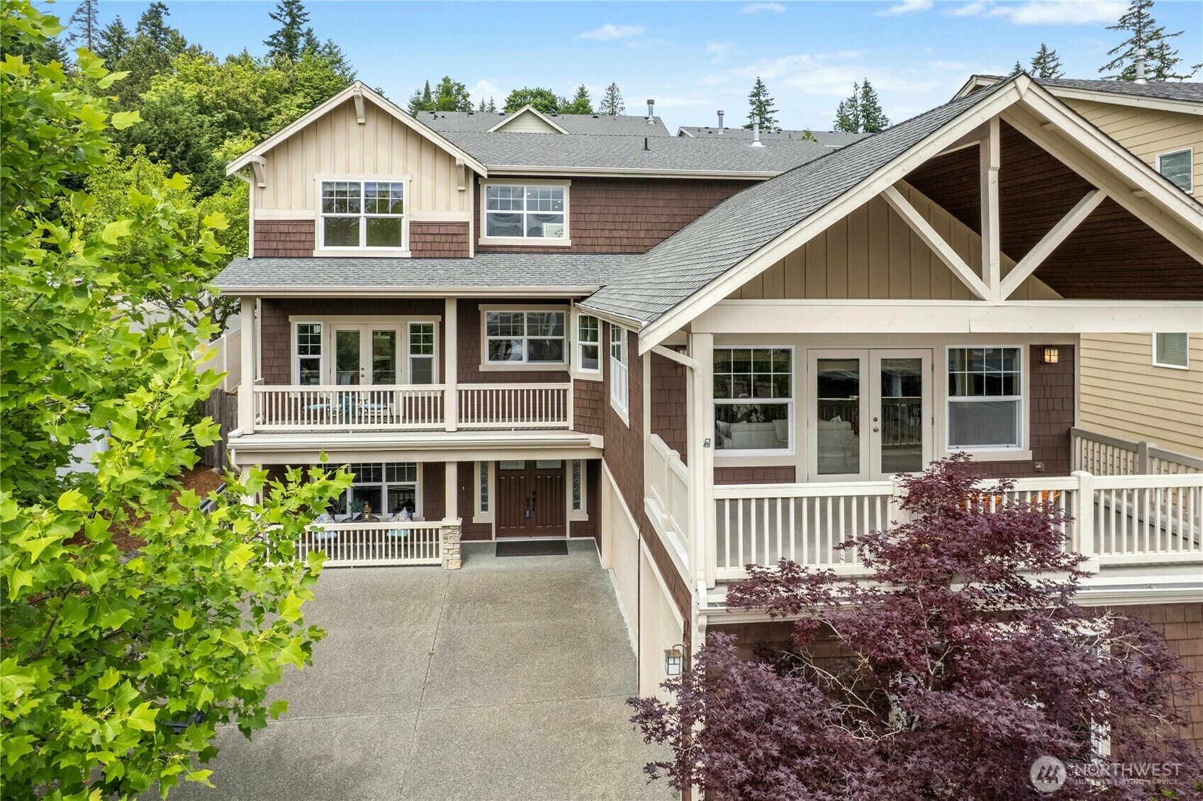 Property Photo: 22704 SE 51st Street WA 98029