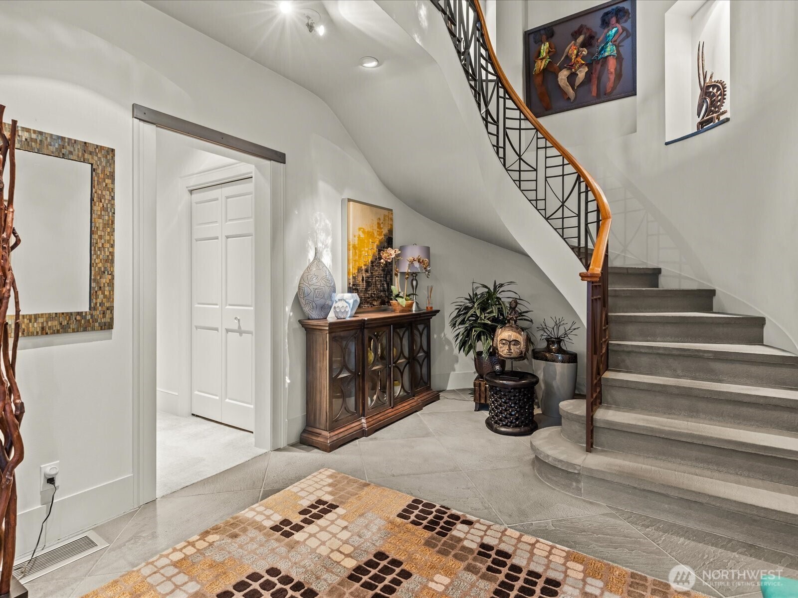 Property Photo: 3332 E Ford Place WA 98112