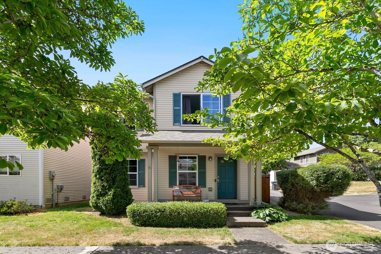 1736 E 39th St  Tacoma WA 98404 photo