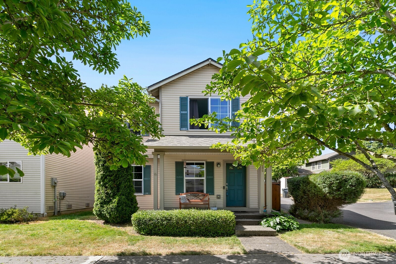 Property Photo: 1736 E 39th St WA 98404