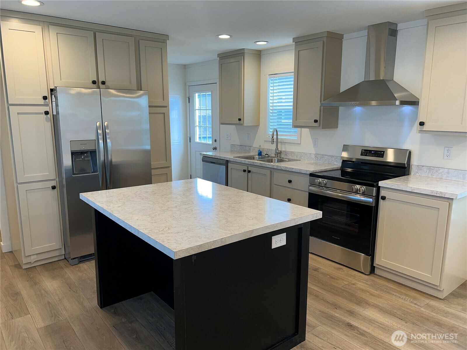 Property Photo: 5711 112th Avenue Ct E 30 WA 98372