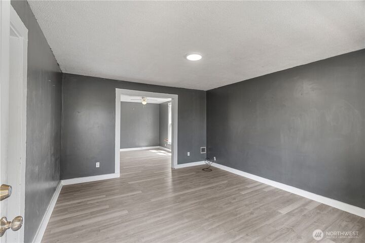 Property Photo:  1219  Chenault Avenue  WA 98550 