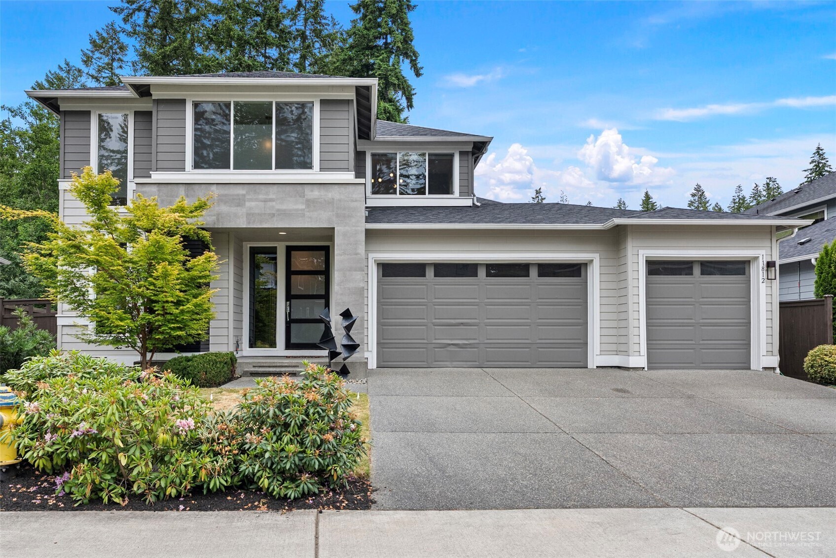 Property Photo: 11812 Arrowhead Drive WA 98332