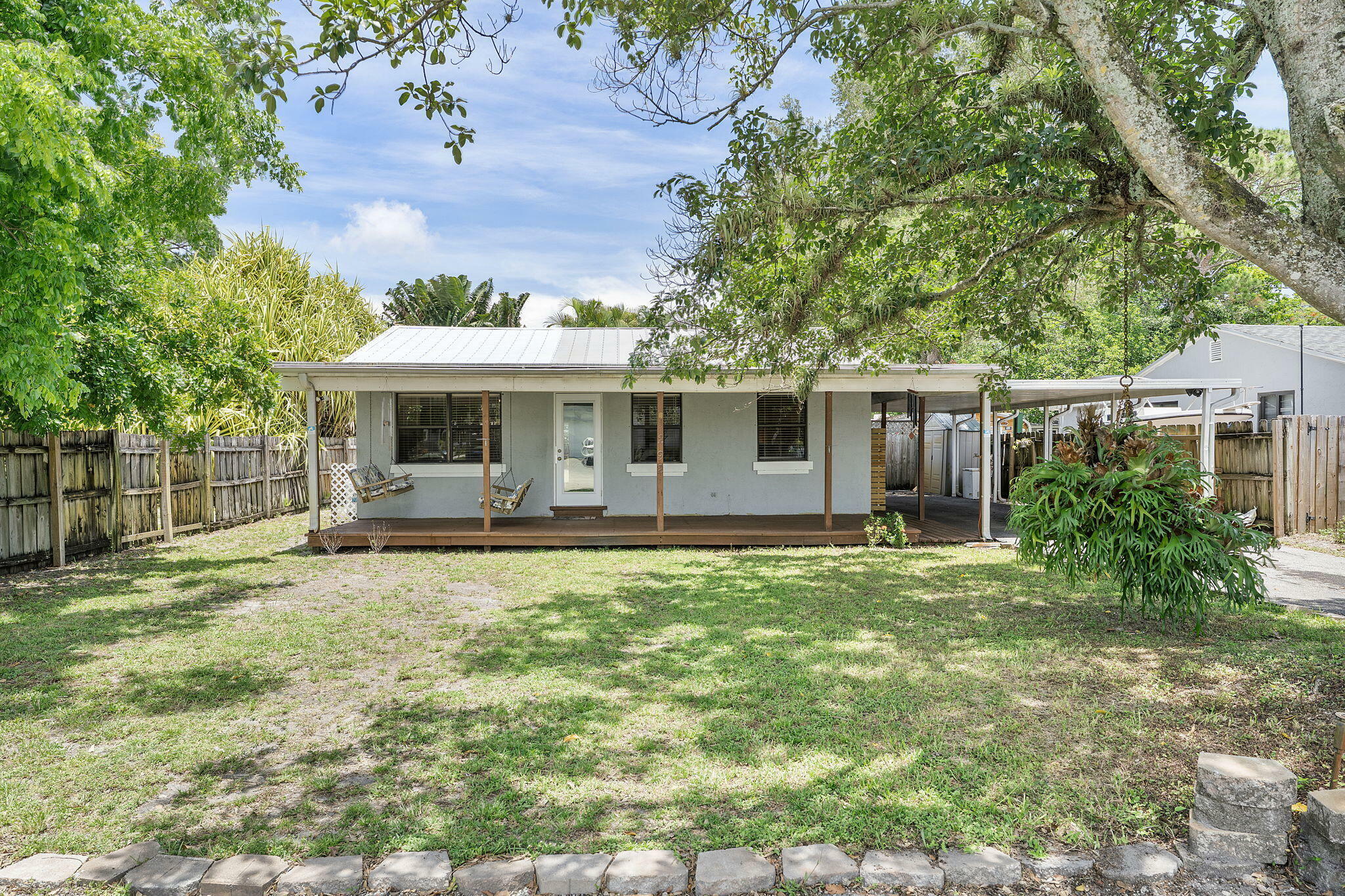 Property Photo: 1292 SW 25 Avenue FL 33312