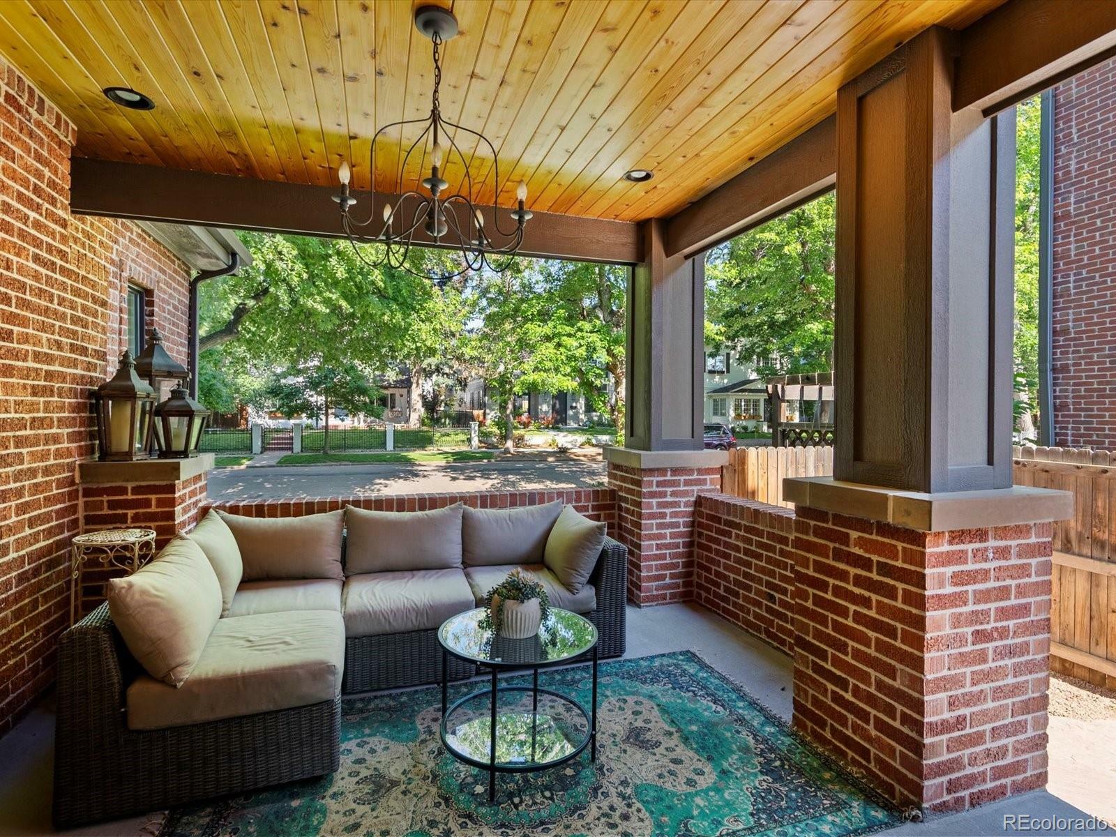 Property Photo: 1051 S York Street CO 80209