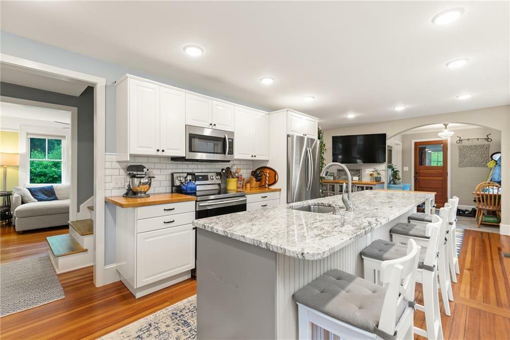 Property Photo: 965 Greenville Avenue RI 02828