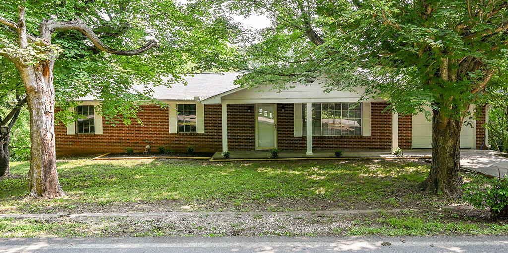 Property Photo: 809 Dockery Lane SE TN 37323