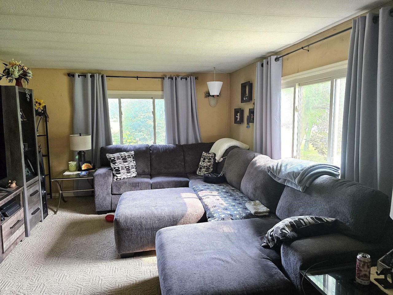 Property Photo: 19 Falling Creek Drive 19 WI 53548