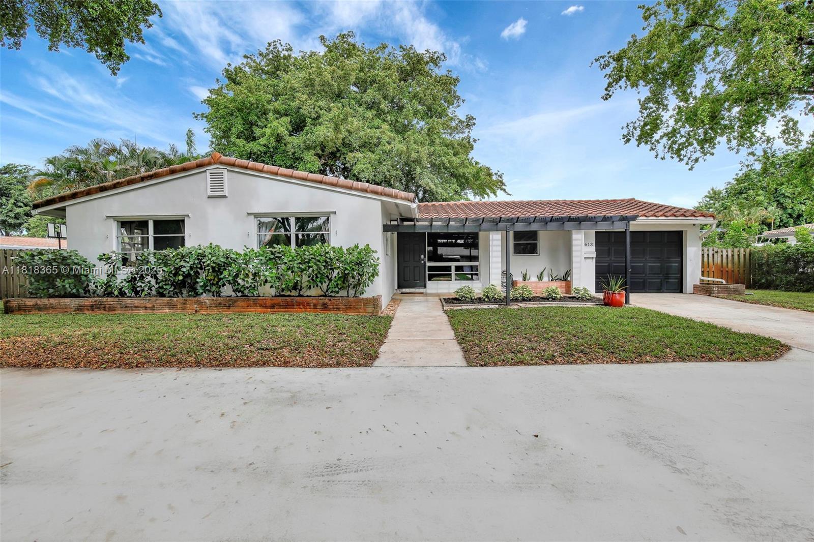613 Garden Ct  Plantation FL 33317 photo