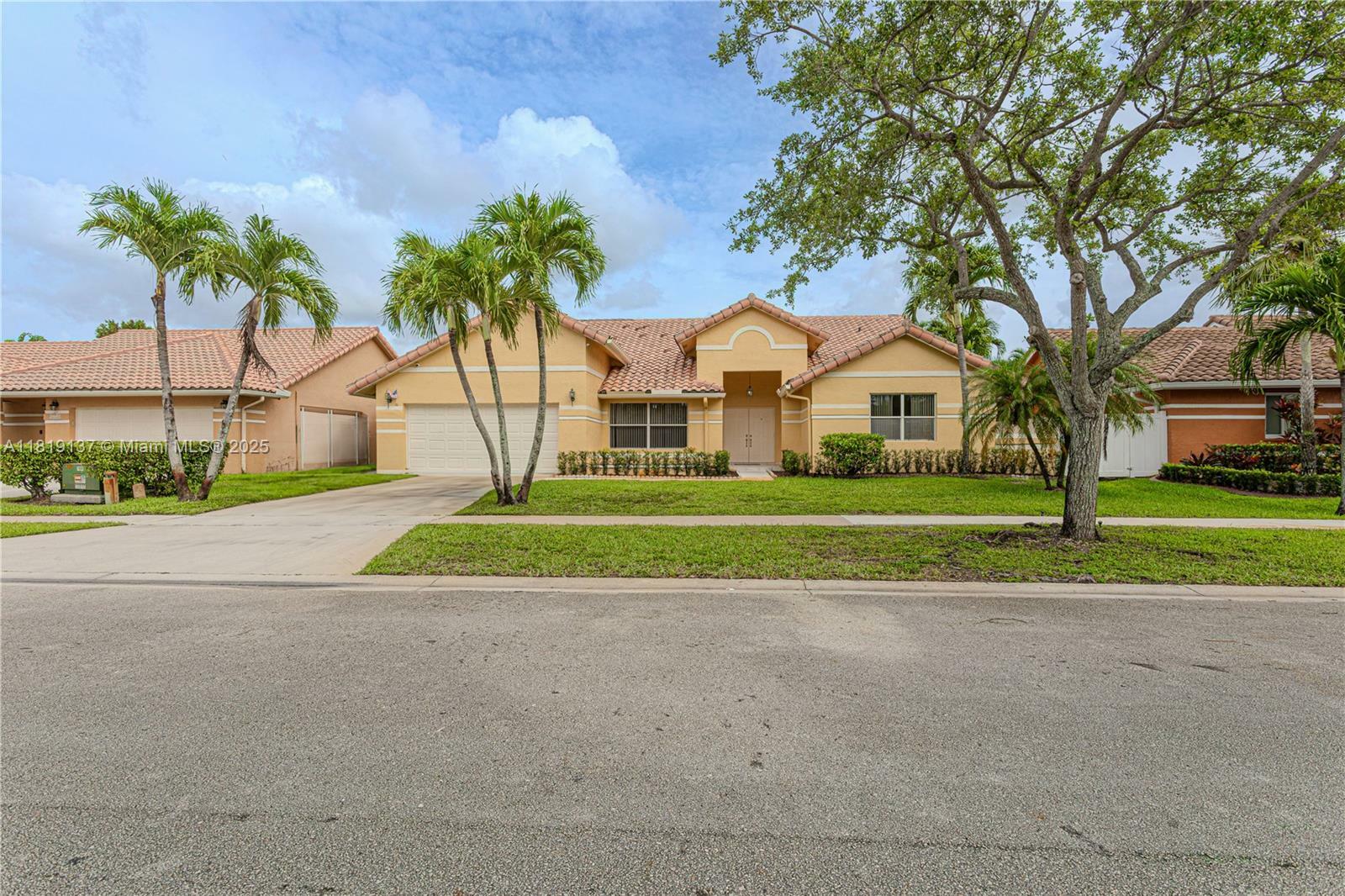 16176 NW 14th Ct  Pembroke Pines FL 33028 photo