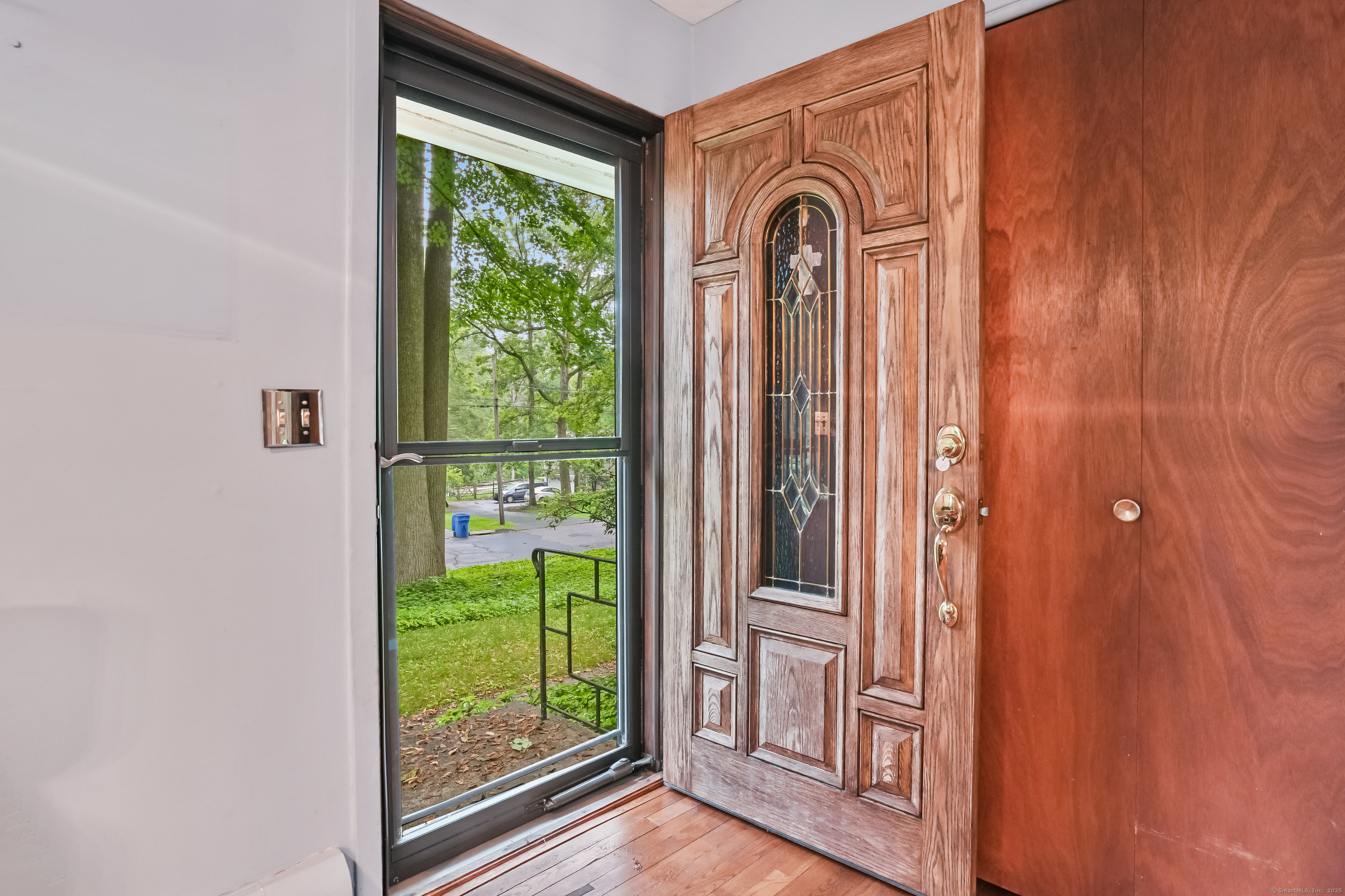 Property Photo: 48 Crestwood Road CT 06468