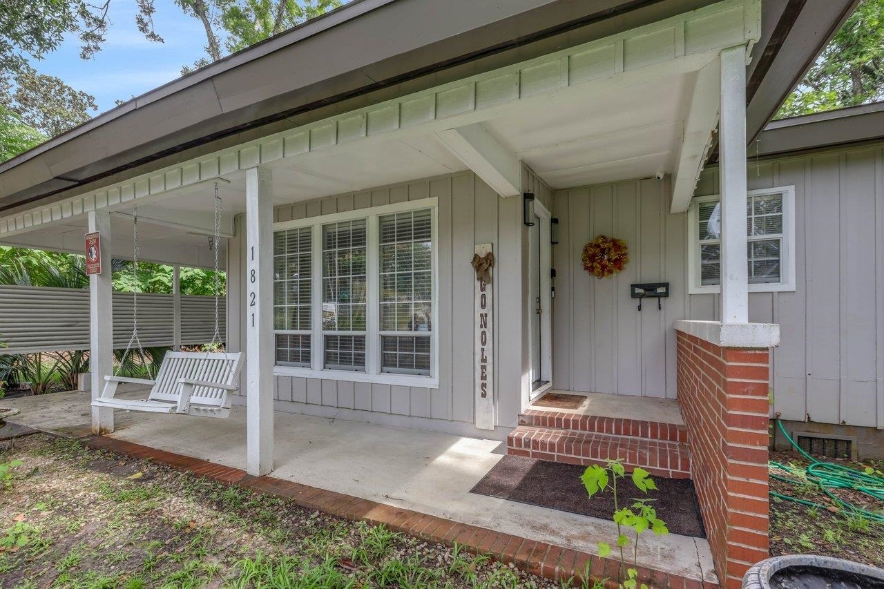 Property Photo: 1821 Jackson Bluff Road FL 32304