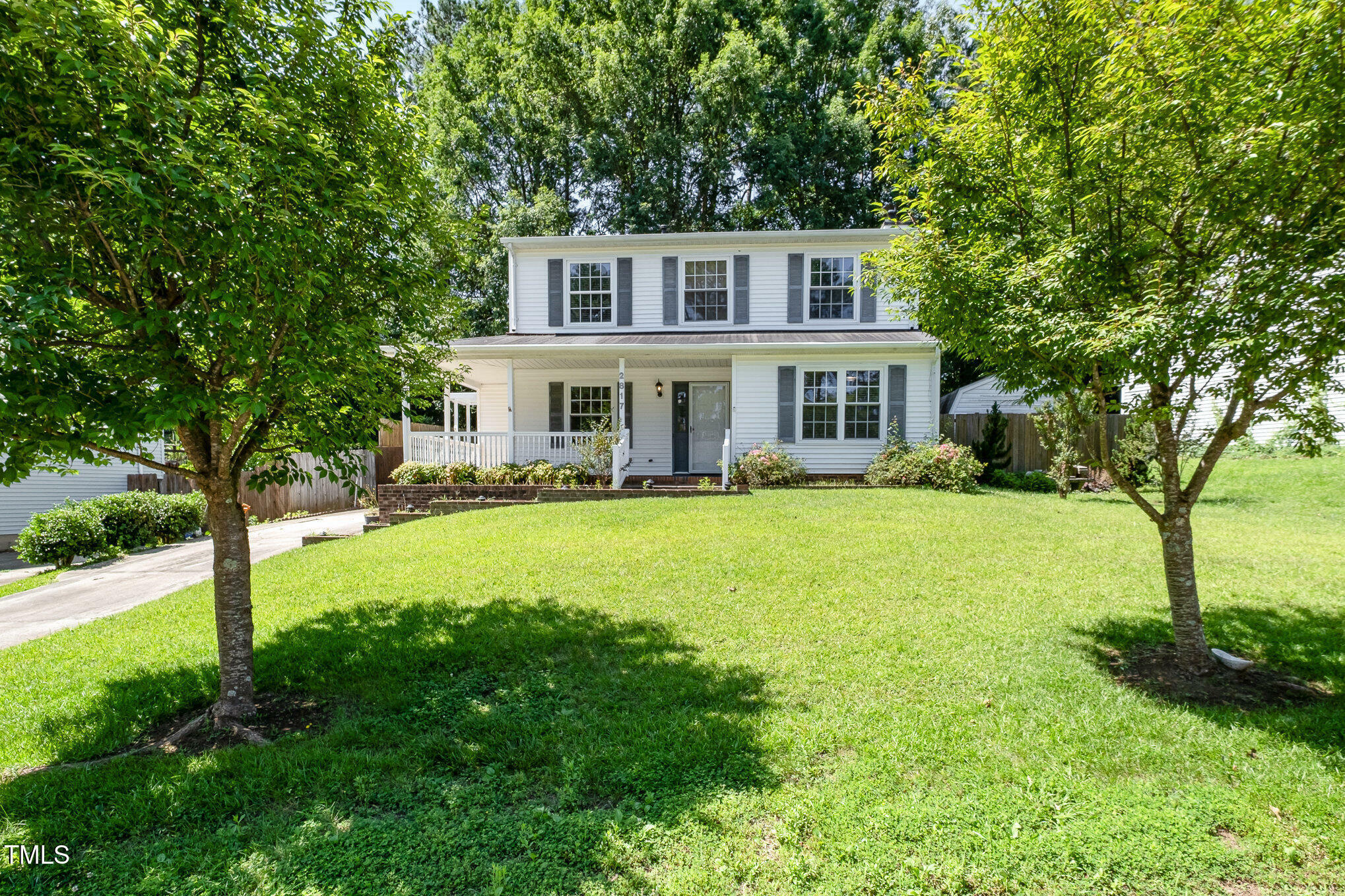 Property Photo: 2817 Henslowe Drive NC 27603