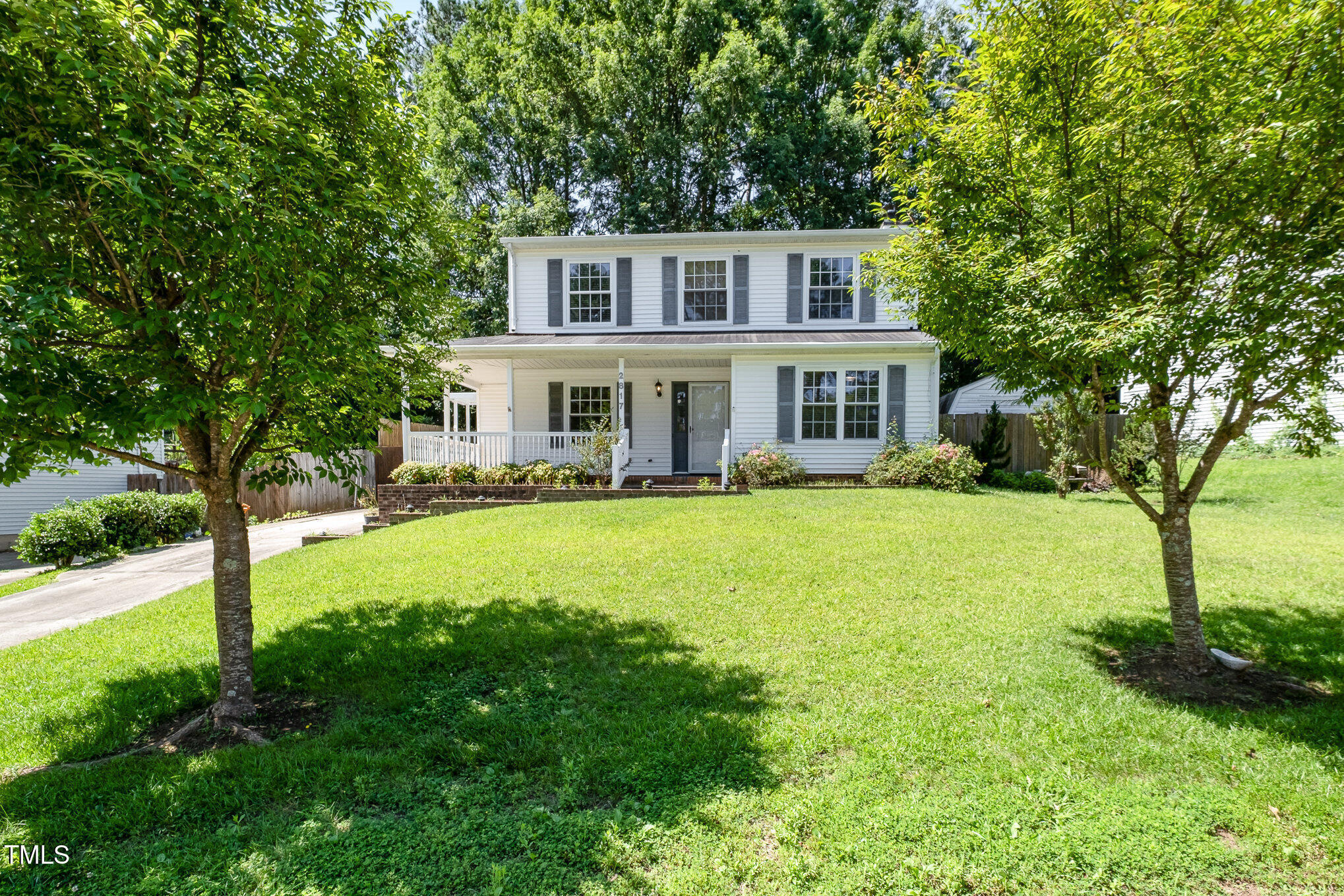 Property Photo: 2817 Henslowe Drive NC 27603