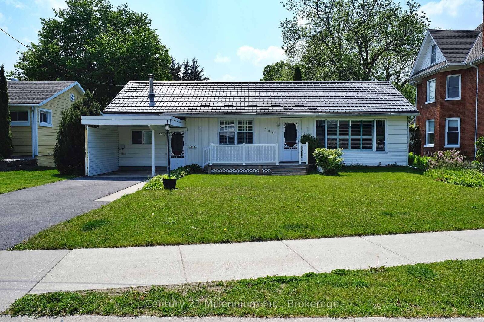 Property Photo:  288 Napier Street  ON L9Y 3T3 