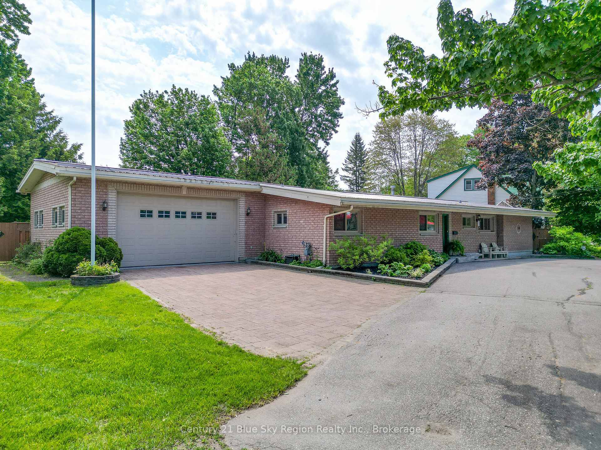 50 Campbell Avenue E  North Bay ON P1A 1V6 photo