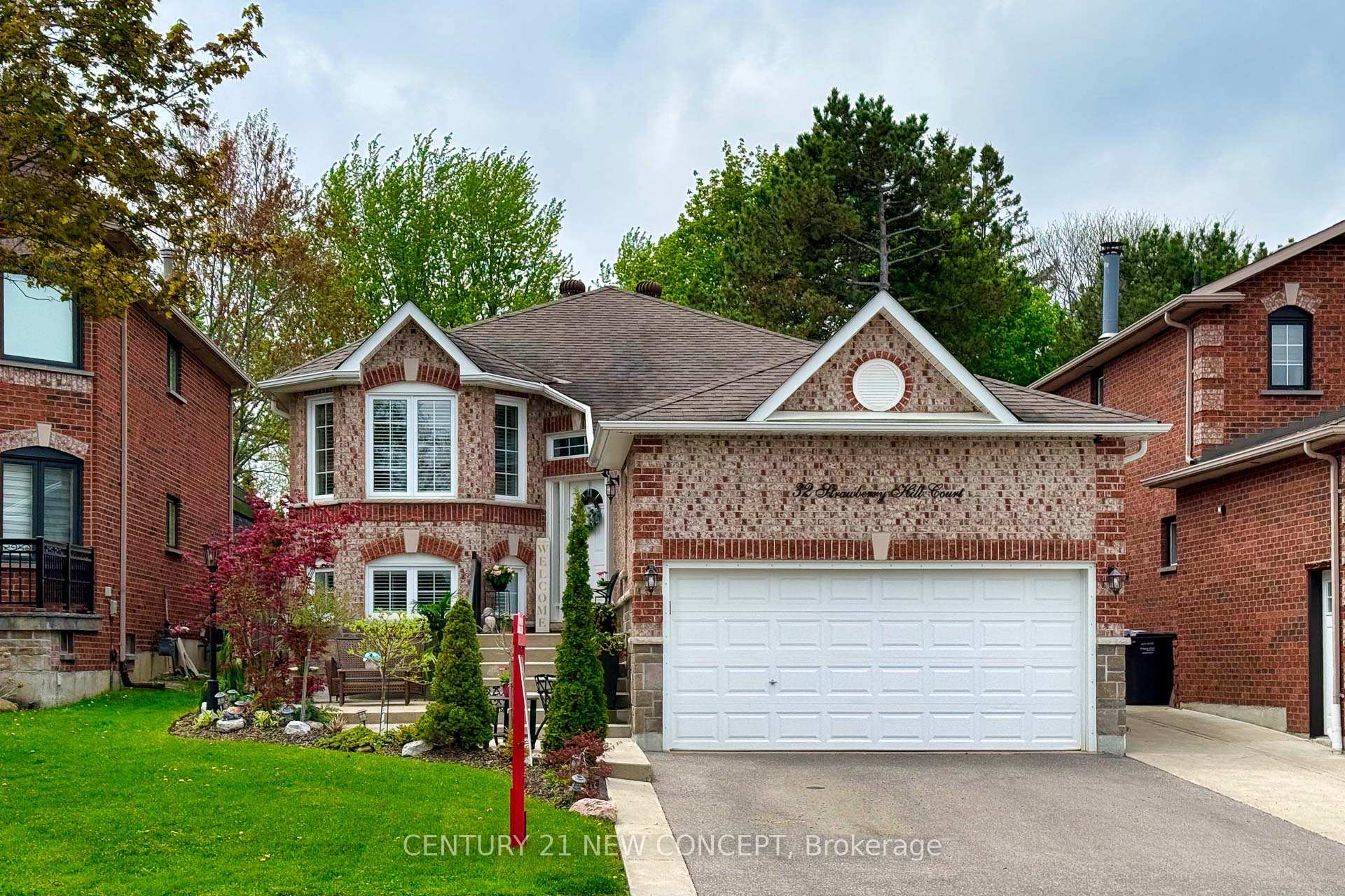 32 Strawberry Hill Crt N/A  Caledon ON L7E 1S1 photo