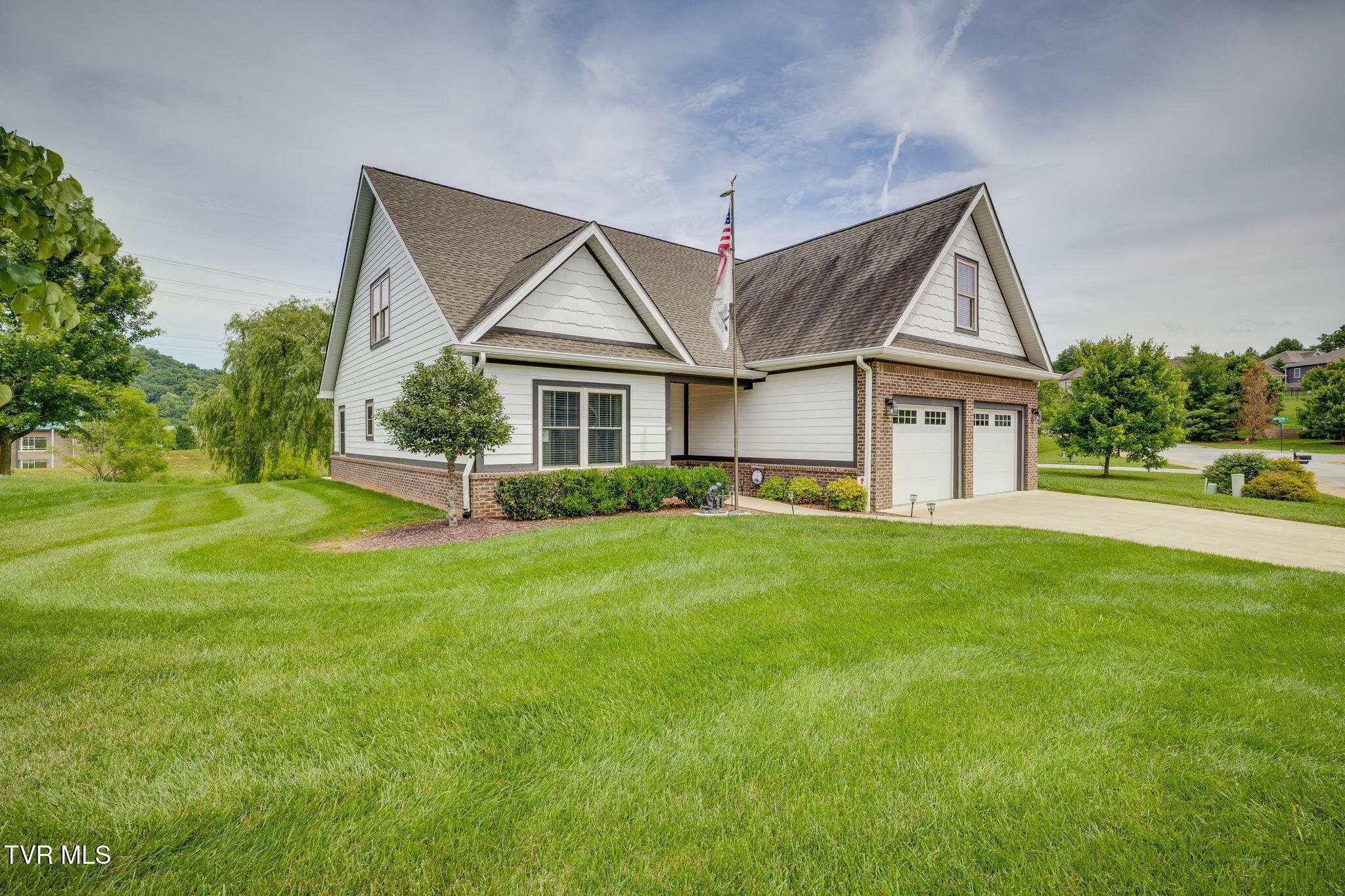 Property Photo: 2417 Edinburgh Channel Road TN 37664