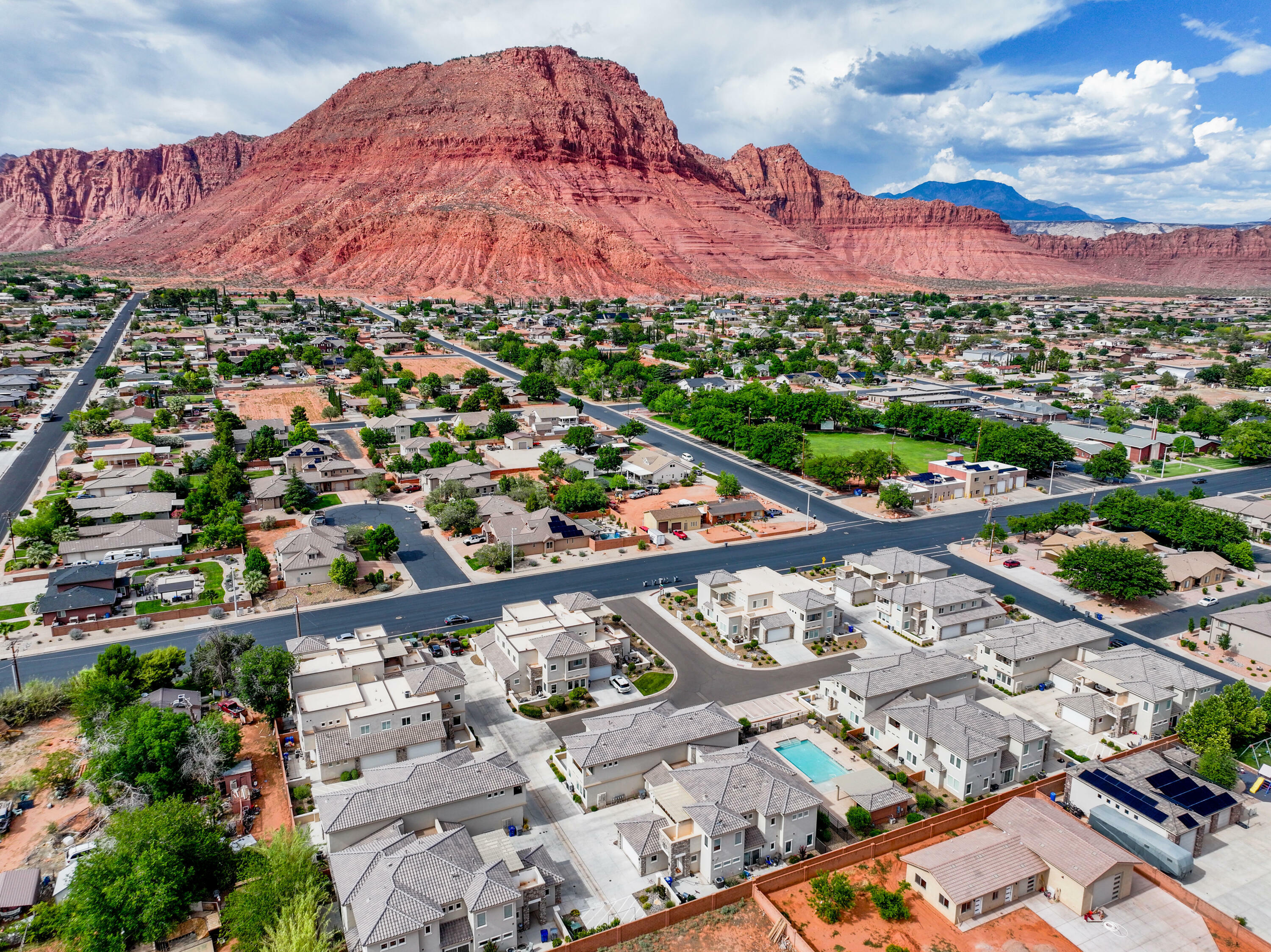 Property Photo: 140 W Center St 29 UT 84738