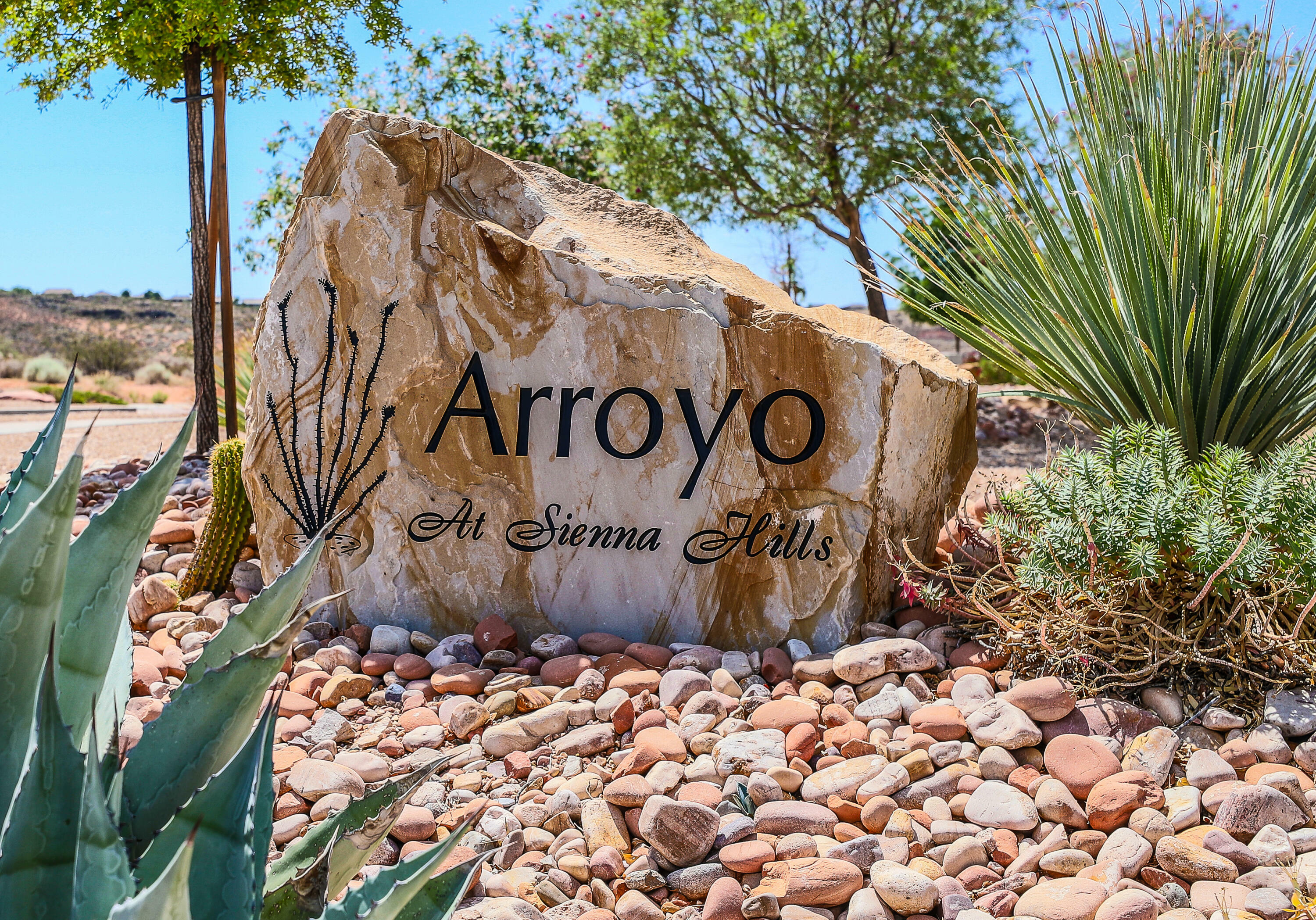 Property Photo: 621 N Sage Hen Dr UT 84780