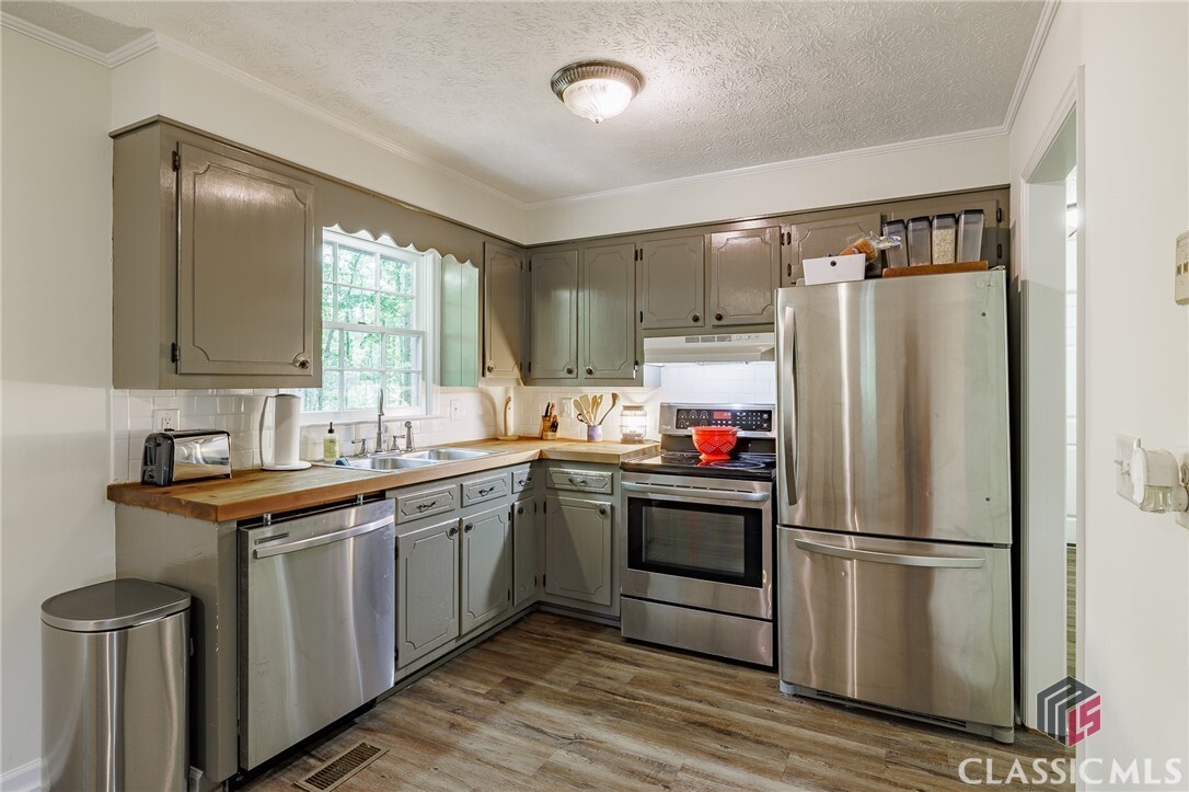Property Photo: 2401 Oliver Bridge Road GA 30677