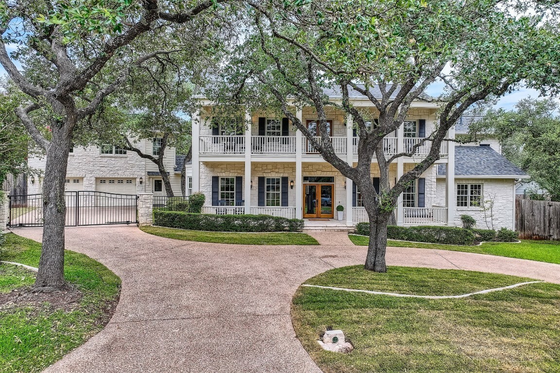 Property Photo: 7503 Stonecliff Circle TX 78731
