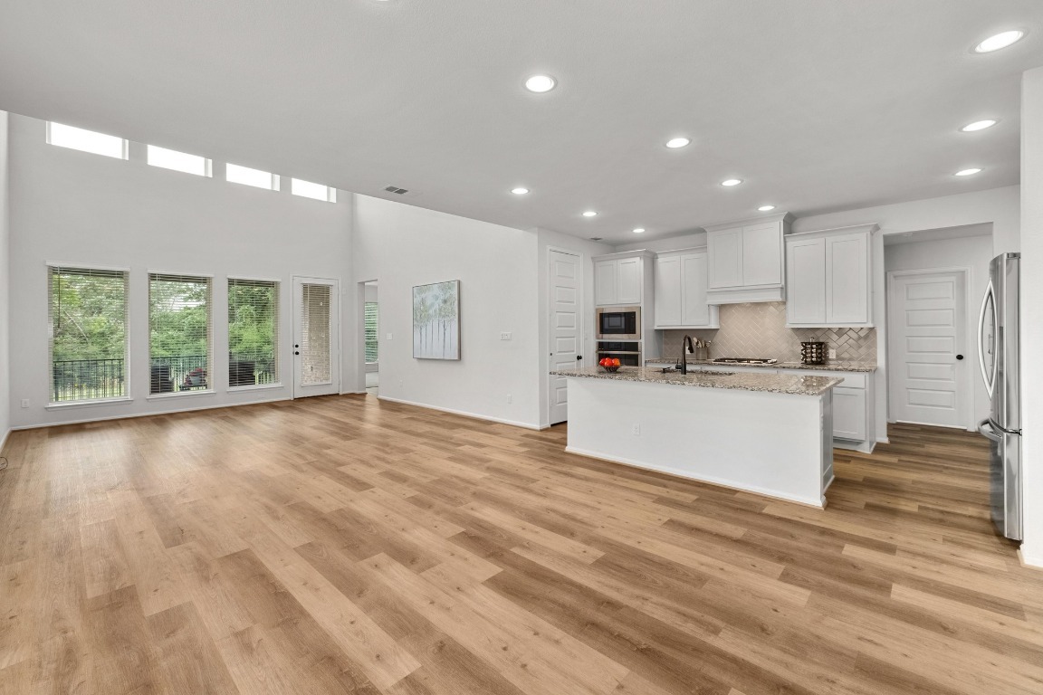 Property Photo: 105 Sweetgum Cove TX 78602