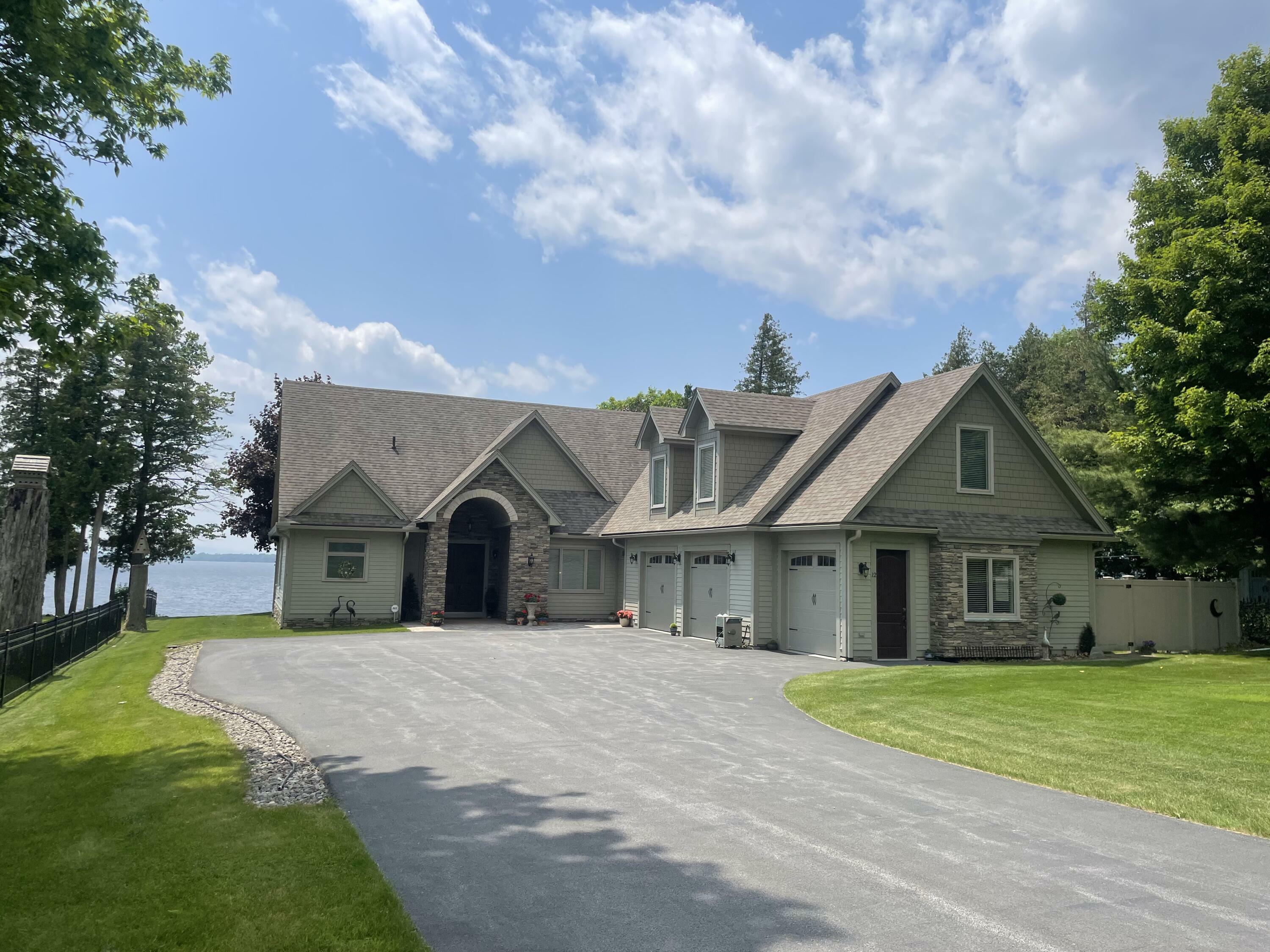 12 Layman Lane  Plattsburgh NY 12901 photo