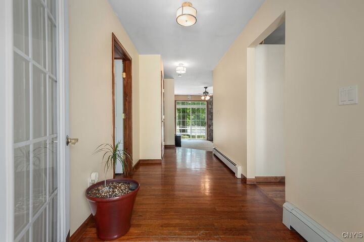 Property Photo:  98 Krystyna Lane 6  NY 13080 