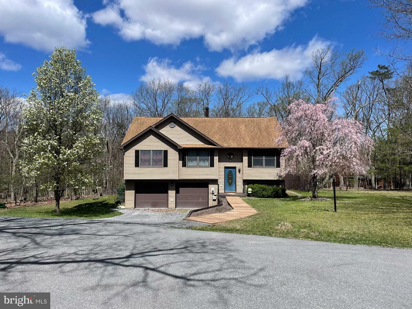 Property Photo: 158 Phoebe Lane WV 25411
