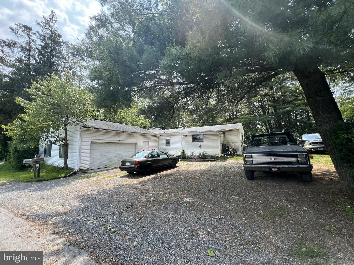 Property Photo: 4 Degler Lane PA 19507